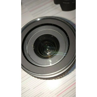 有髒汙 nikon dx af-s nikkor 18-105mm 鏡頭 ？