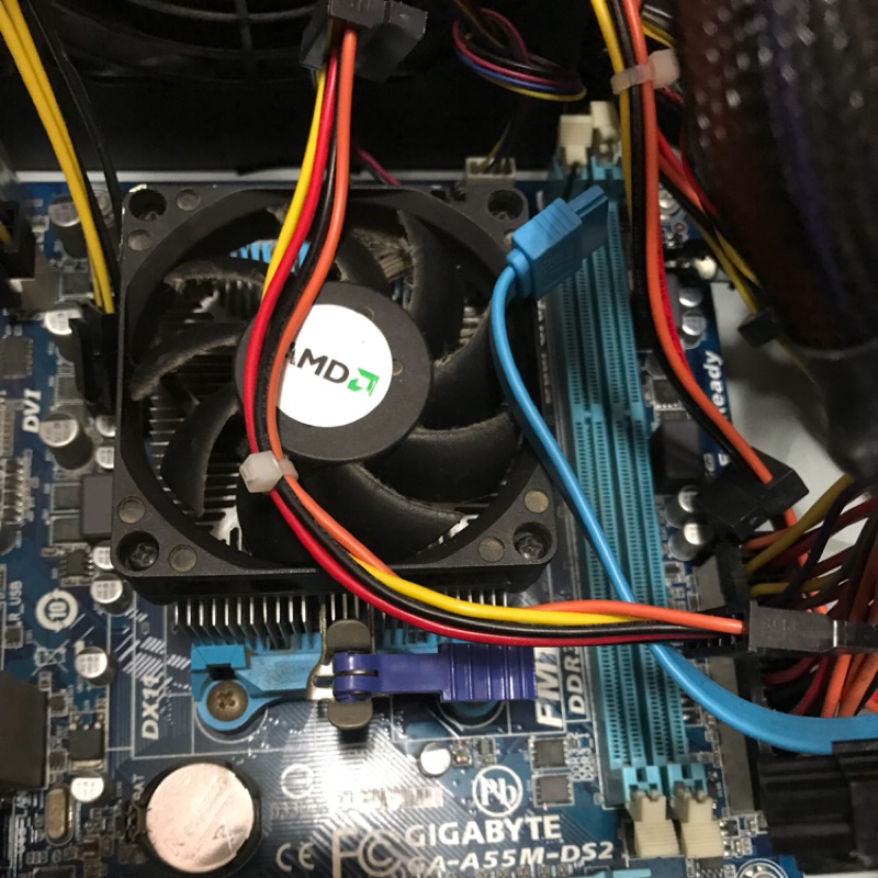 AMD x4 640 四核心cpu+ 技嘉Gigabyte GA-A55M-DS2主機板