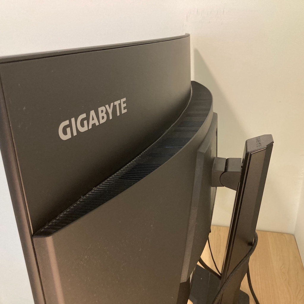 [超新]GIGABYTE 技嘉 G32QC 32吋 2K HDR 1500R曲面 電競螢幕 165Hz 1ms 電腦螢幕