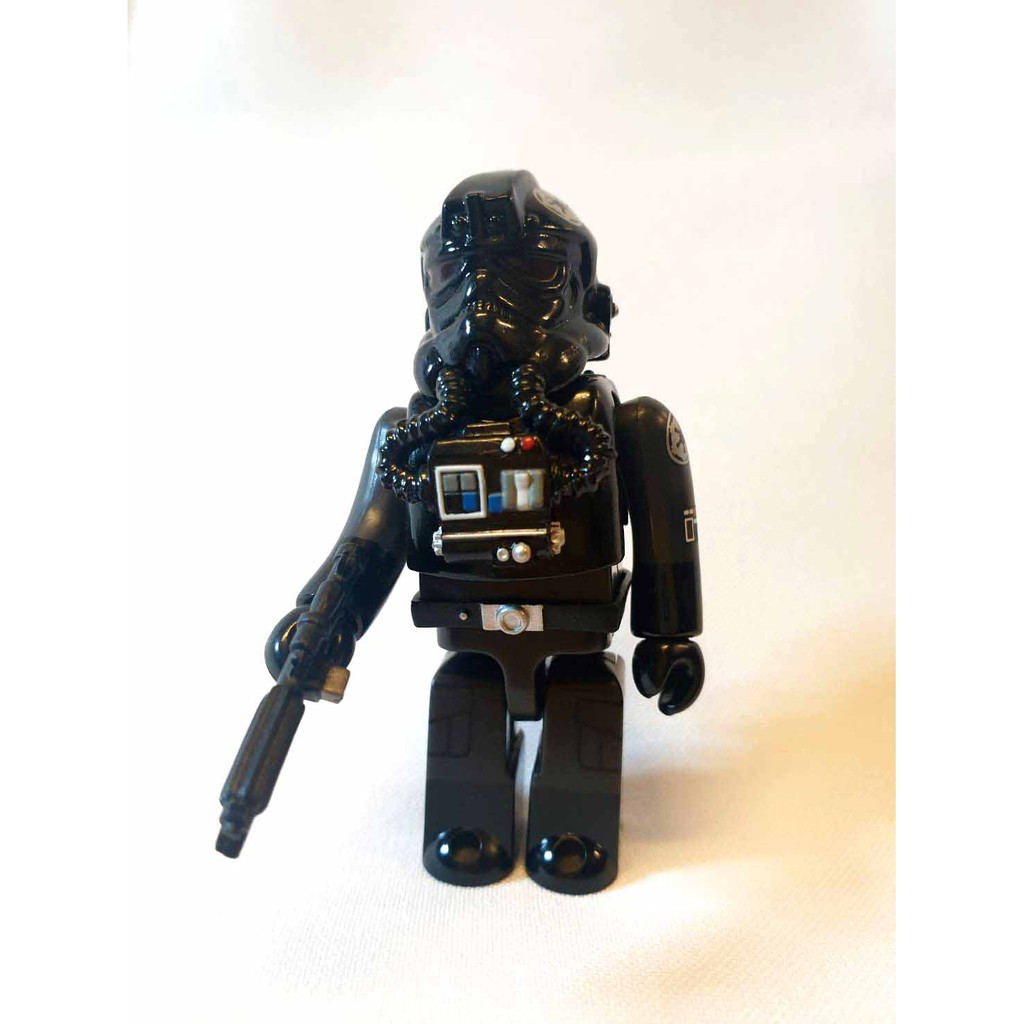 A-67 櫃 現況品： KUBRICK 庫伯力克 鈦戰機駕駛員 星際大戰 TIE FIGHTER PILOT　富貴玩具