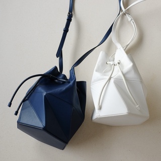 小CK CHARLES & KEITH 幾何 立體 水桶包 藍白兩色 肩揹包 側揹包 小包 二手