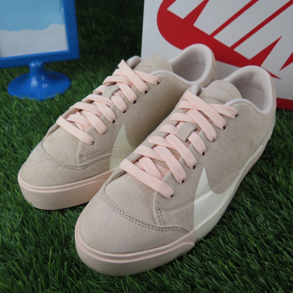 w blazer city low