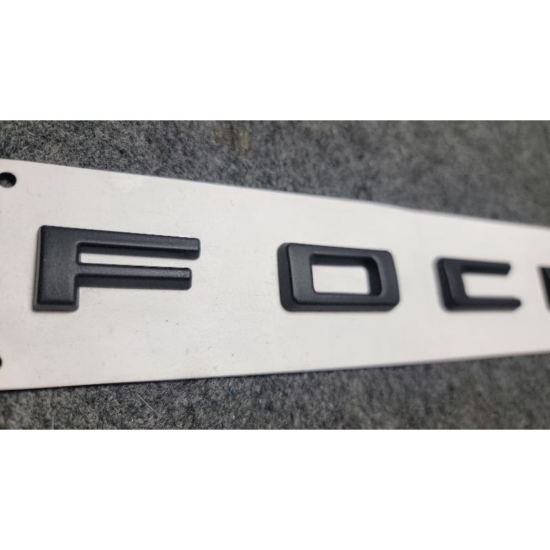 FORD 福特  FOCUS  st Lin 消光 黑色 客製 原廠字體標 現貨