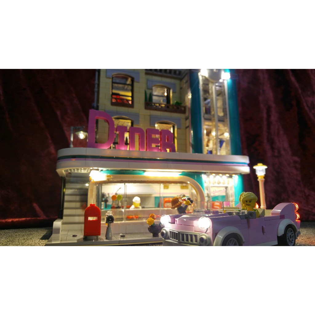 ［想樂］『LED燈組(只有燈，不含樂高積木)』樂高 燈組 Lego Light 10260 街景 市中心餐廳 (預購,店面預購價$1350)
