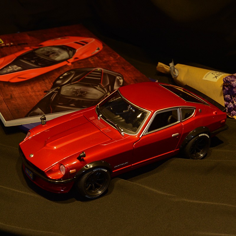 美馳圖Maisto 1:18 Nissan 1971 Datsun 240Z 靜態合金塑料壓鑄汽車模型收藏玩具