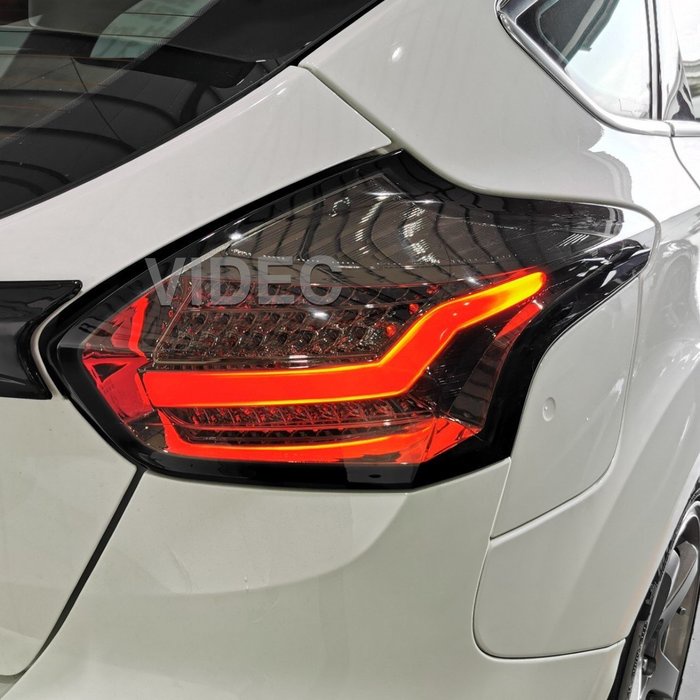 巨城汽車精品 FOCUS 2015-18 MK3.5 紅白晶鑽版 閃電光導 LED尾燈 focus 新竹