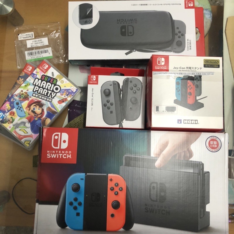Switch 主機全配外加1對手把 共4手把 4手把充電座保護包遊戲卡薩爾達瑪利歐派對 蝦皮購物