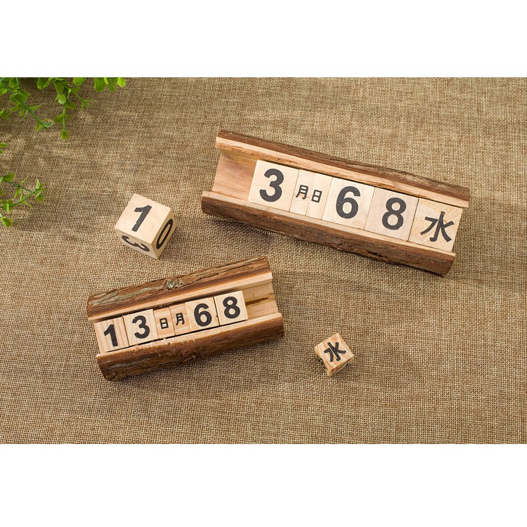 現貨❤️ 日系 木頭 桌曆  桌面擺設  桌曆 擺飾 拍照道具 大款 小款