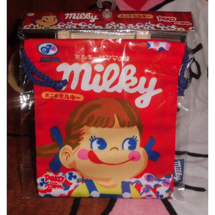 日版﹝限定﹞※Milky不二家PEKO※【奶妹和牛奶糖圖案-紅色造型】束口袋
