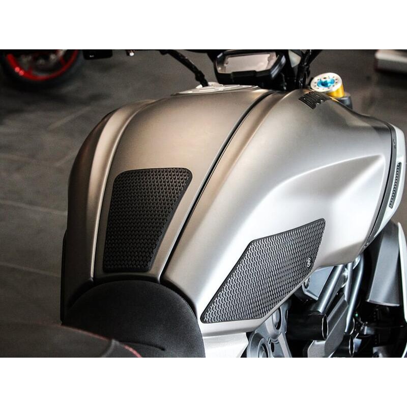 【R.S MOTO】TechSpec Ducati Diavel (19-21) 防刮 止滑 油箱貼