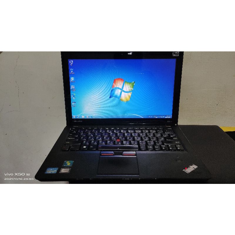 Lenovo Thinkpad E220S i5四核_4gSSD+320g文書筆電