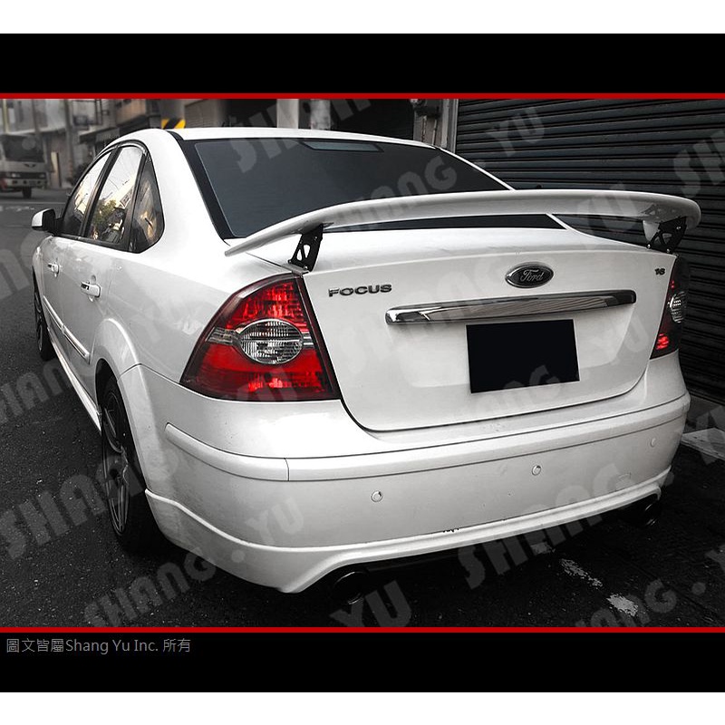 FORD FOCUS MK2 4門 尾翼 2005 2006 2007 2008 2009 2010 2011 2012