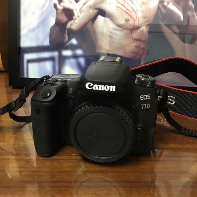 Canon EOS 77D+18-135mm IS USM 二手 過保 9成新