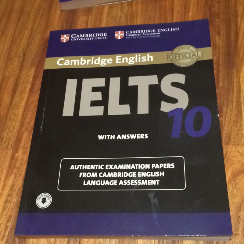 Cambridge IELTS 10 student's book with Answers with Audio