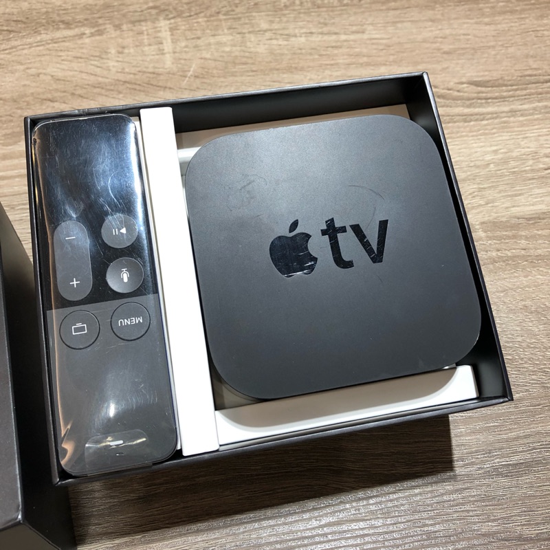 APPLE TV 第四代 （Apple TV HD), 64GB,  Model A1625。
