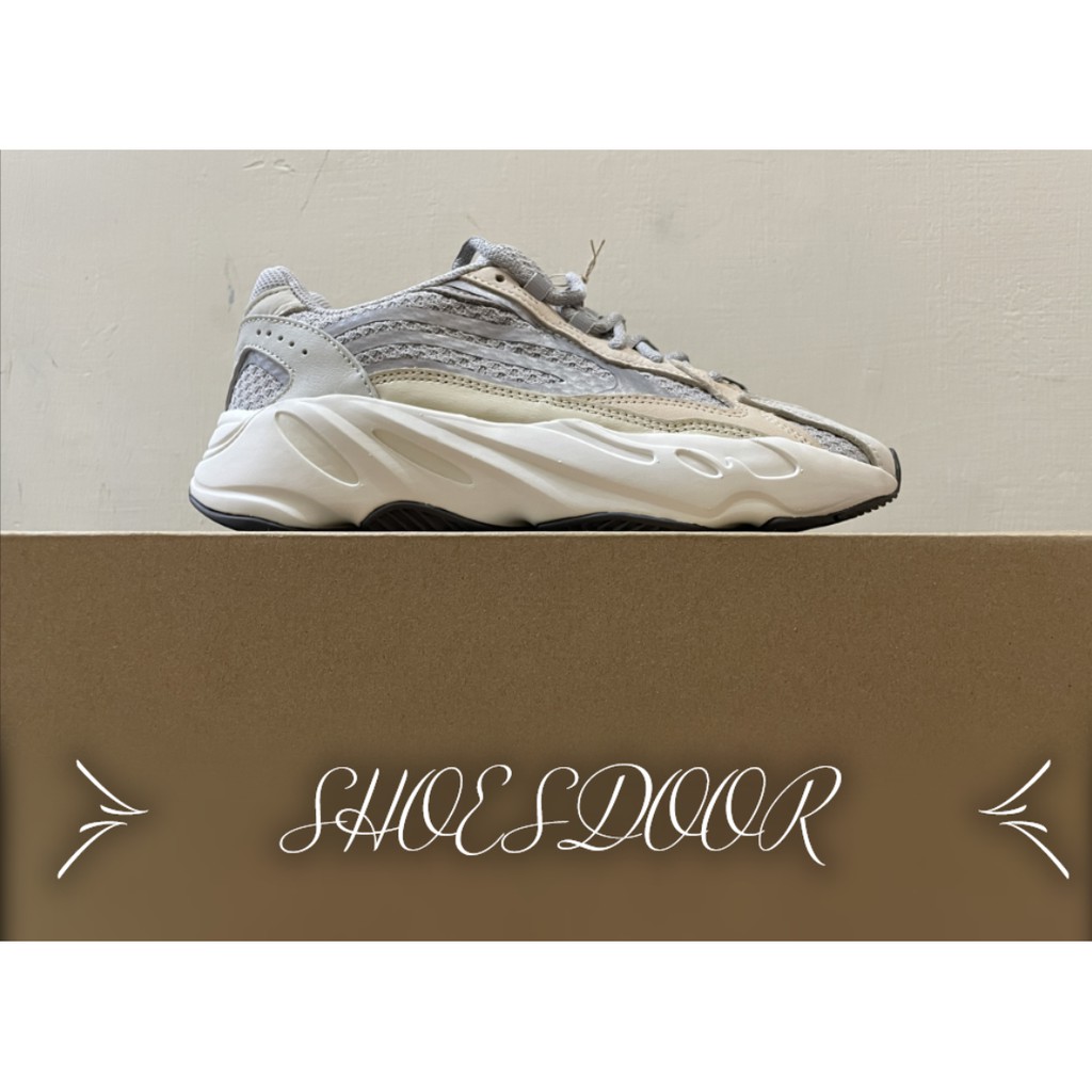 adidas Yeezy Boost 700 V2 Cream