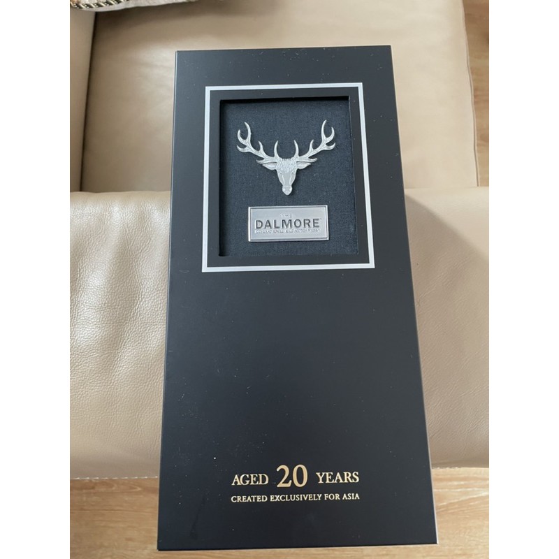 大摩20年單一麥芽蘇格蘭威士忌空瓶，含美麗磁性包裝盒