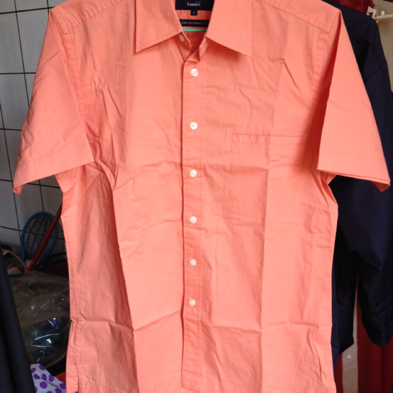 bossini 粉橘色短袖襯衫