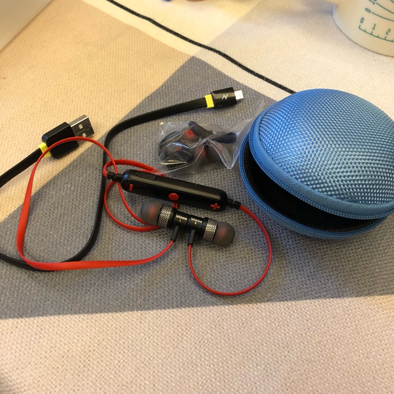 ipipoo 91BL 藍芽耳機 藍芽 對吸 運動耳機 防汗 入耳 耳機 無線 運動 二手 正品