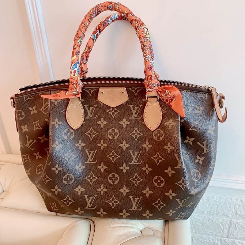 法國名牌精品LV Louis Vuitton M48813經典原花 TURENNE PM大容量百搭肩背水餃包名媛手提包