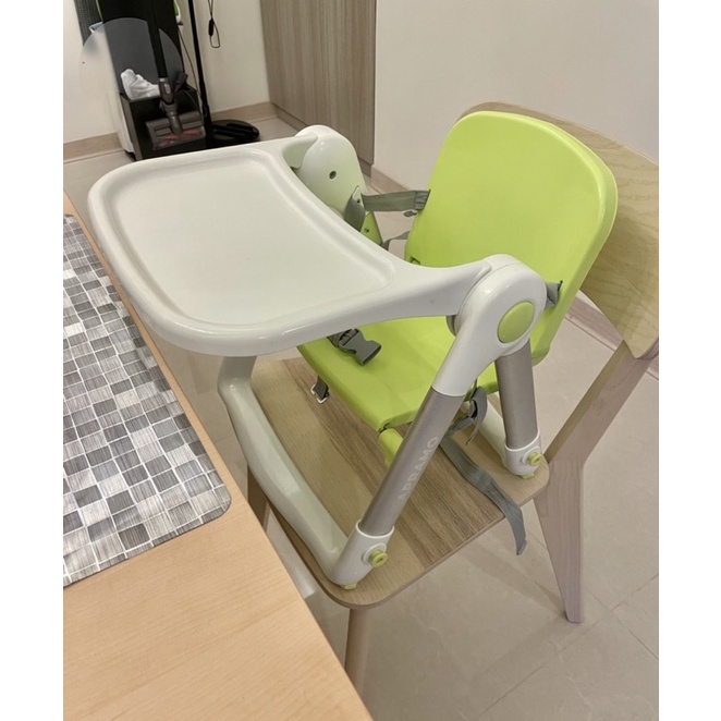 英國《Apramo Flippa》可攜式兩用兒童餐椅(幼兒餐椅外出攜帶方便藝人推薦部落客推薦摺疊餐椅）