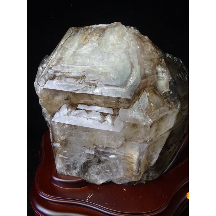 ~shalin-crystal~巴西鱷魚骨幹水晶~5.7公斤~完整度高~除穢聚氣~化煞聚財~值得珍藏!