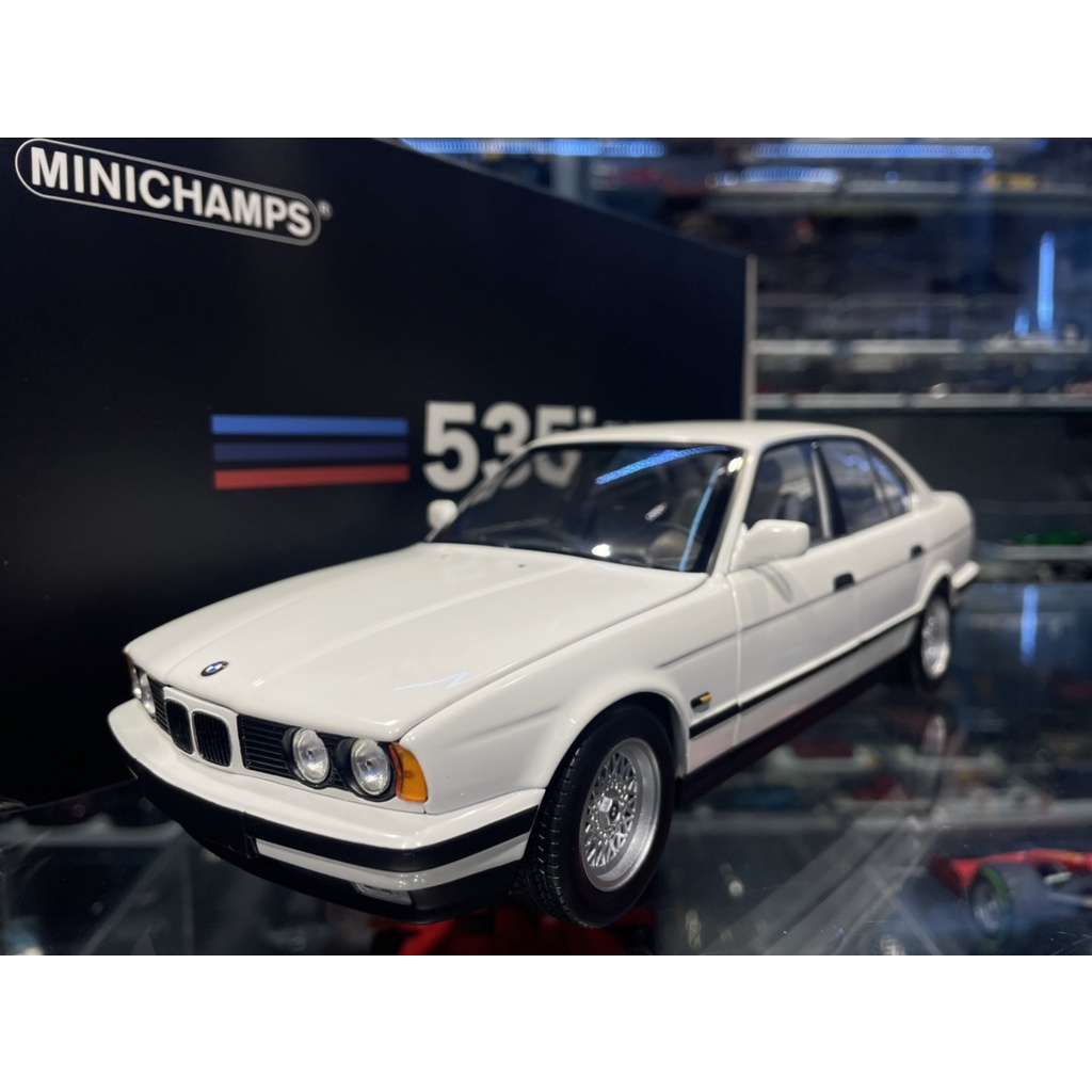 吉華科技@ 1/18 Minichamps 113024004 BMW 535i (E34) 1988 White