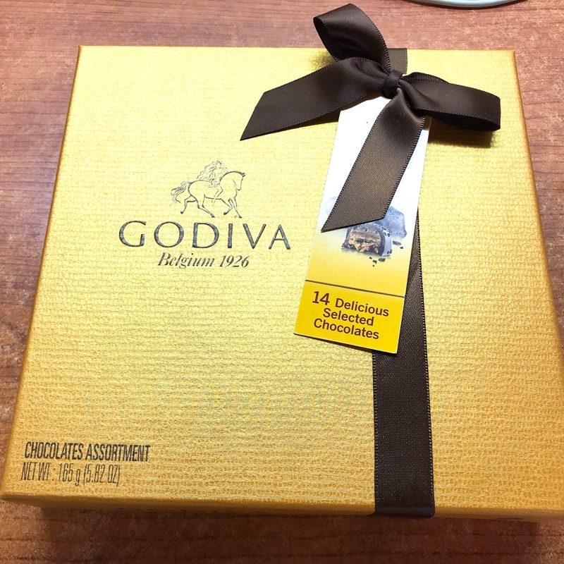 GODIVA Gold Ballotin (14 pieces)  GODIVA 金裝巧克力禮盒 (14顆裝)