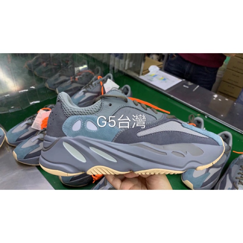 g5 yeezy 700