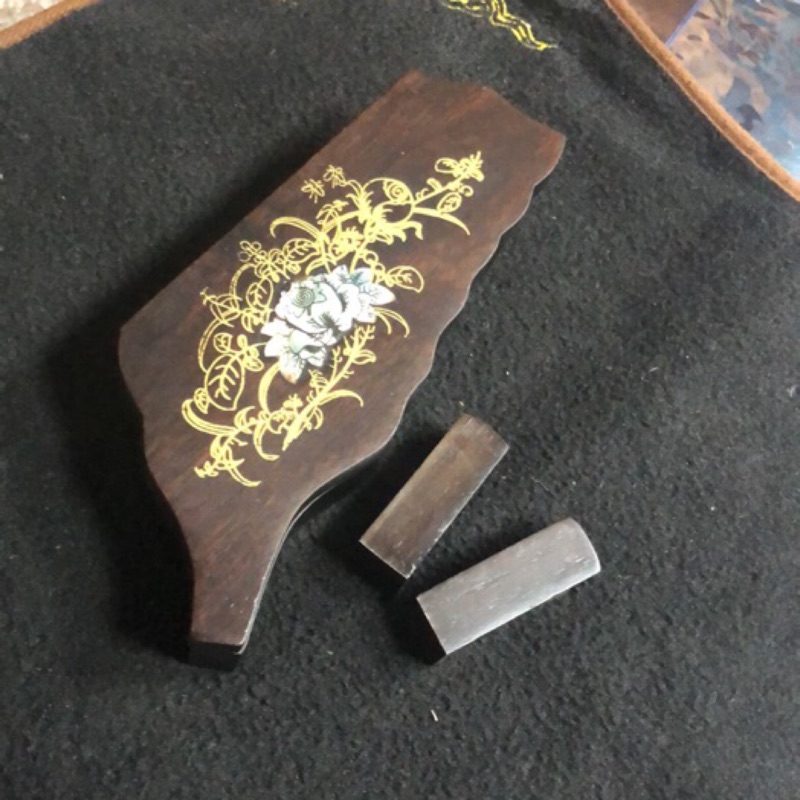 黑檀木鑲貝台灣造型印章