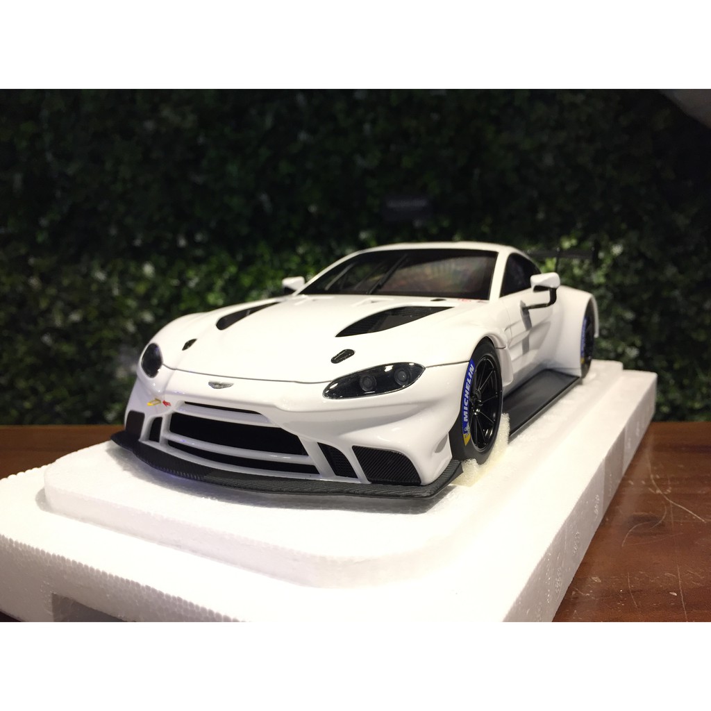 1/18 AUTOart Aston Martin Vantage GTE LM Pro 2018 81806【MGM】