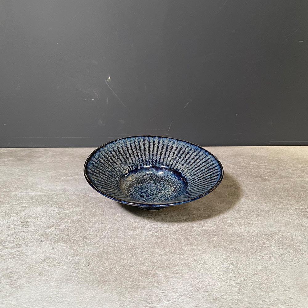 [現貨出清]日本 寶藍刻十草皿- 共3款《WUZ屋子-台北》餐盤 深盤 長盤 盤子 皿 日本製 日式 食器