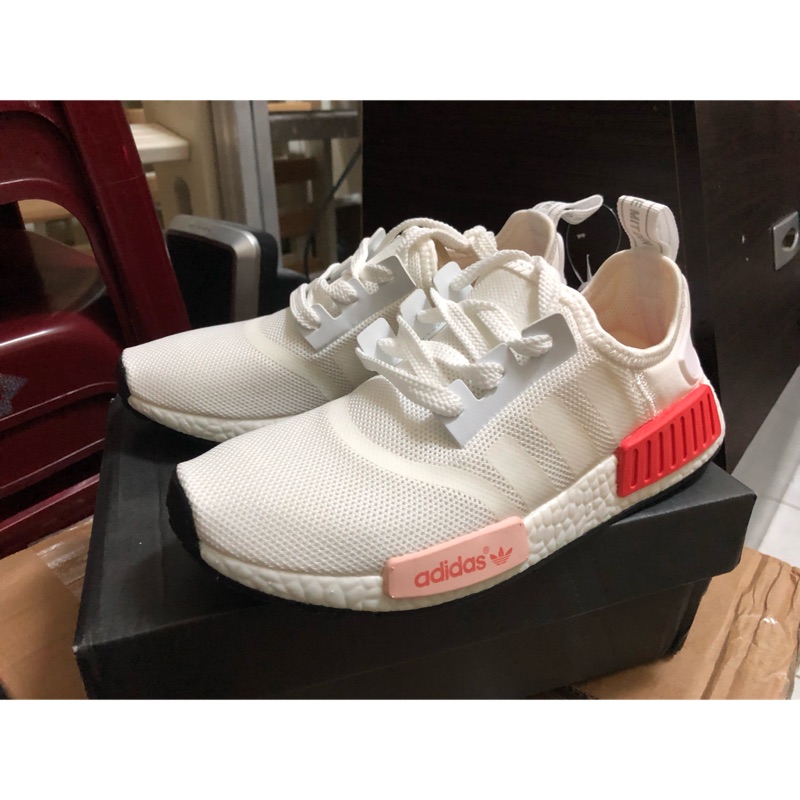 Adidas NMD R1 全新慢跑鞋