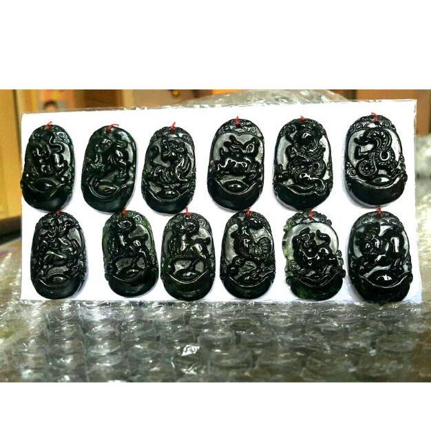 出清特價12生肖墨玉吊墜一組