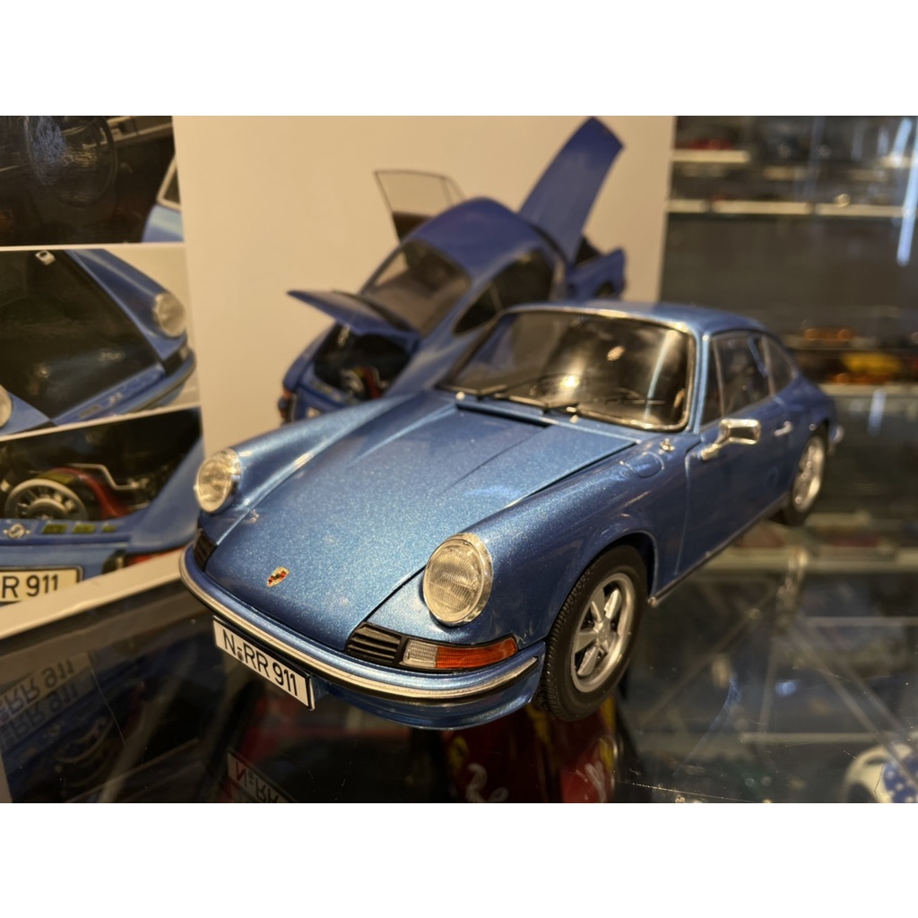 吉華科技@ 1/18 Schuco Porsche 911 S Coupe year 1973 金屬藍