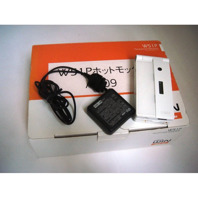 日本au W51p體驗版模型手機panasonic 白 可開機日文不可通話可拍照錄影 蝦皮購物