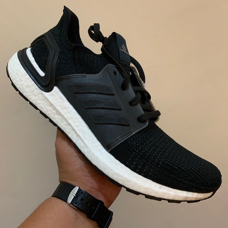 ADIDAS ULTRABOOST 19 M US11 G54009 US10.5可穿