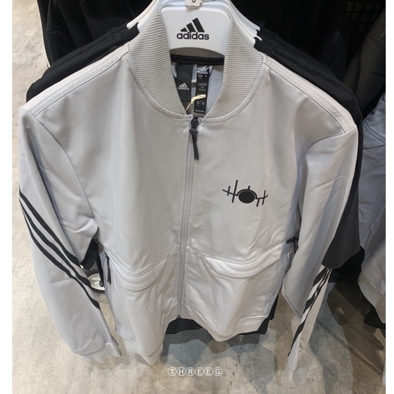 ⓉⒽⓇⒺⒺⒼ🔥ADIDAS JAMES BOND X ATHLETICS 007 運動外套 拉鍊 灰色 男 GN6884