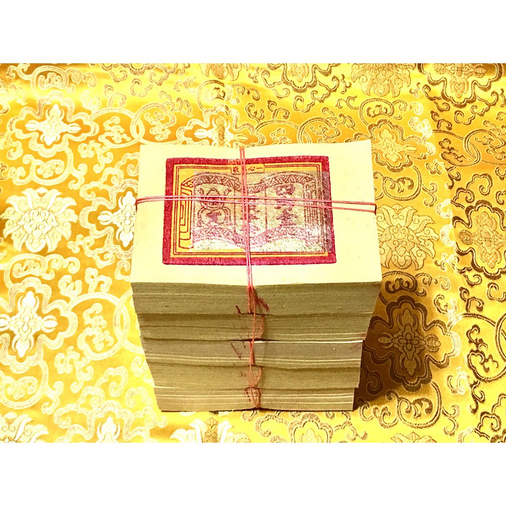 元寶山紙品 四方金12刈正純錫箔 又稱貴人金意即四方貴人 純竹紙 中部拜祖先北部拜地基主 一只約100張48元 蝦皮購物