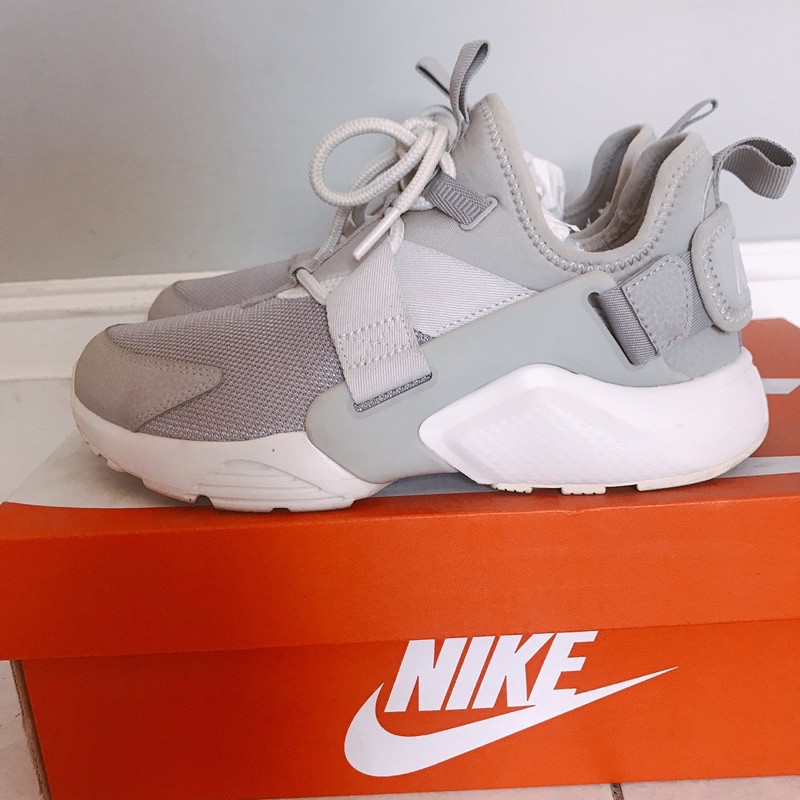 nike air huarache city low