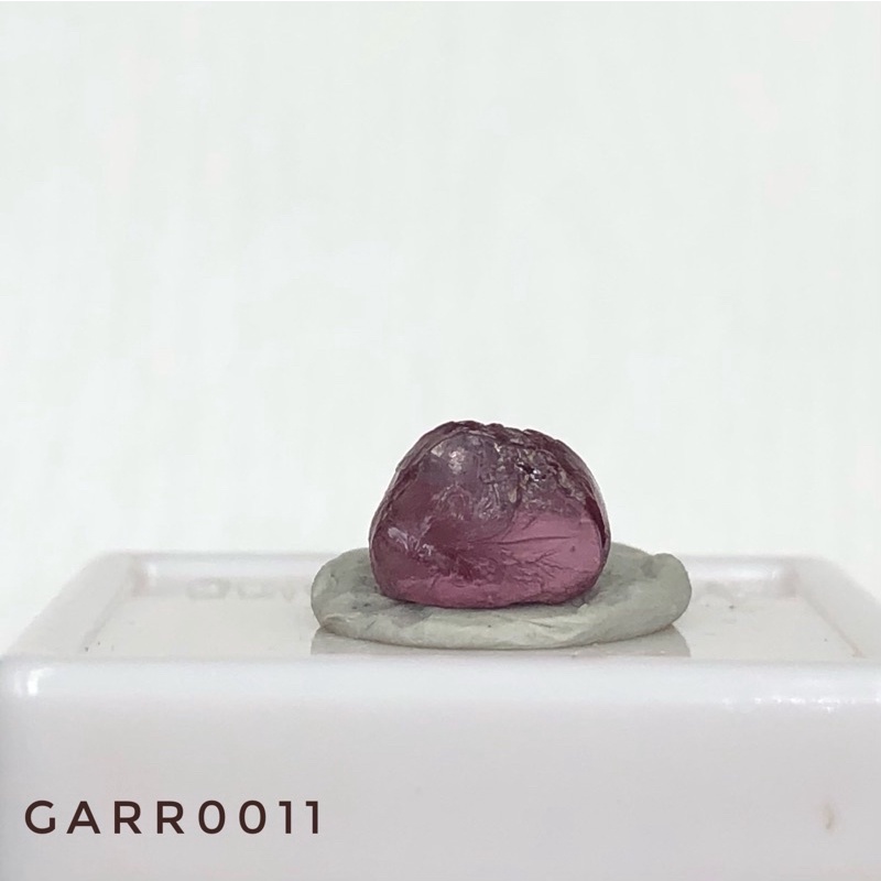 漂亮石榴石原礦 Garnet 紅石榴 紫紅石榴 乾淨透度高 可做蛋面寶石價值倍增