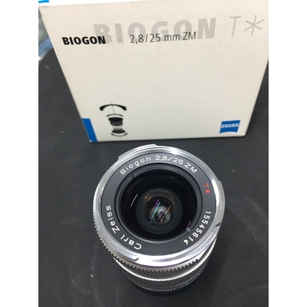 新品 ZEISS Biogon F2.8 25mm ZM 鏡頭 銀 公司貨 FOR  Leica M 含遮光罩