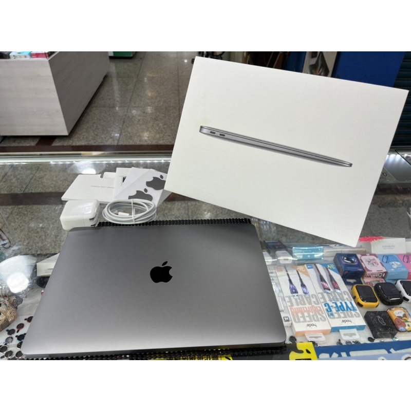 【二手/盒裝】9.5成新Apple MacBook Air 13吋 M1 2020【8G+256G】太空灰 A2337