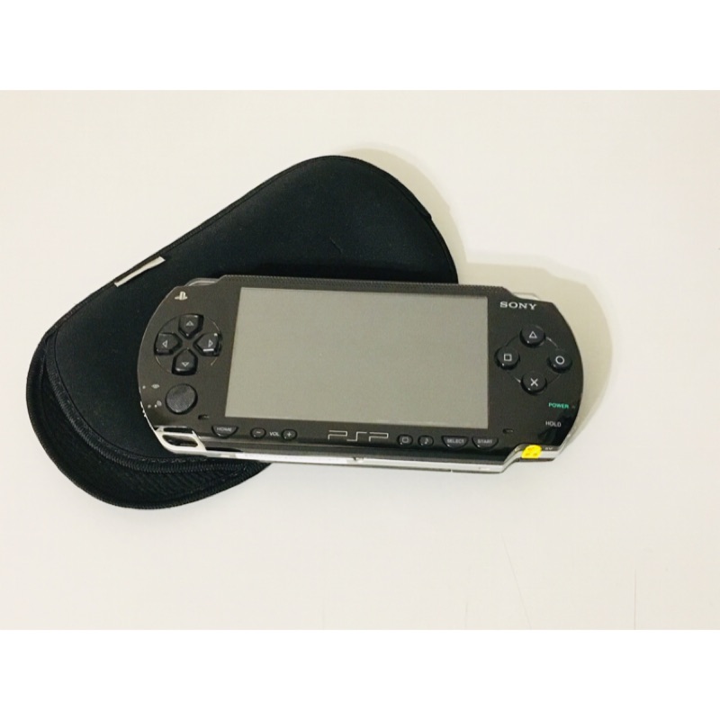 | 二手 | 掌上型遊戲機 PSP 1007 （內附8G記憶卡）