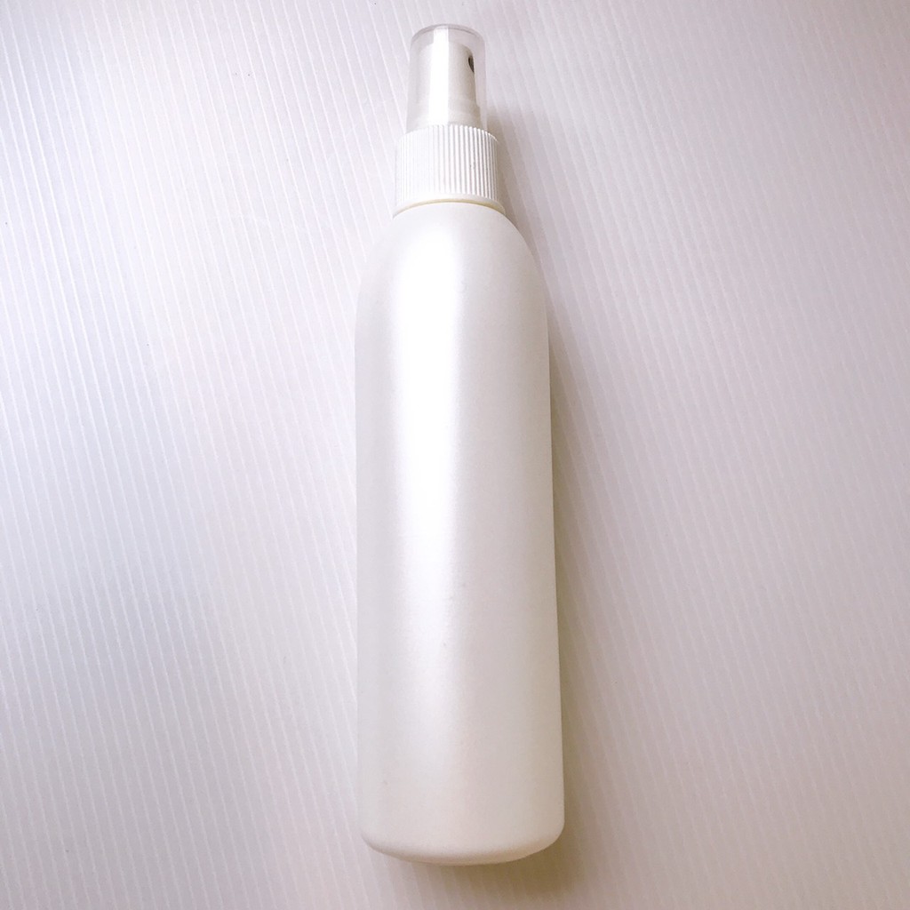 噴瓶250ml 壓頭噴瓶 HDPE 可裝酒精 霧面不透光可裝酒精與次氯酸水【艾保康】