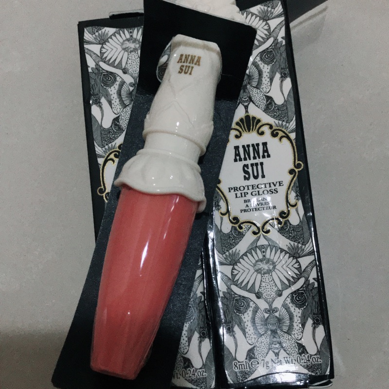 Anna sui 唇蜜 色號700