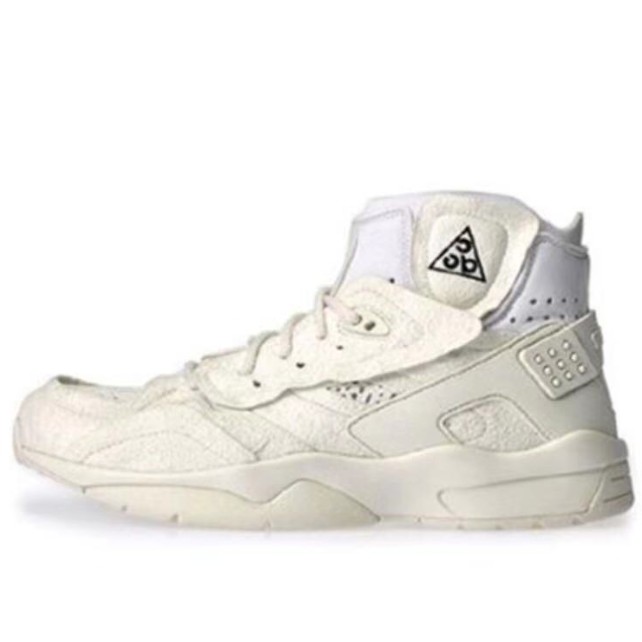 nike acg mowabb white