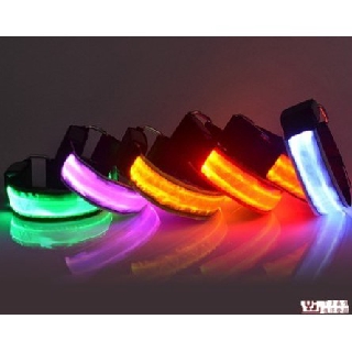 【現貨】LED晶格發光臂帶 / 手臂環 / 反光晶格 / 夜光安全帶 / 夜跑 / 夜間活動 騎行安全警示 戶外使用