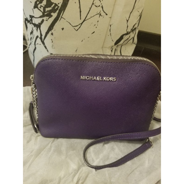 MK Crossbag 紫色斜背包