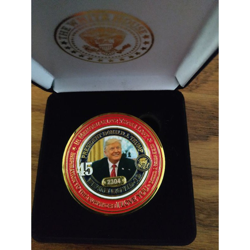 美國白宮川普新冠紀念幣